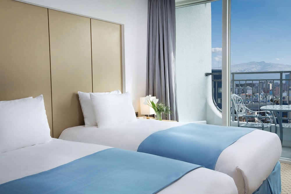 hotel whistlelark bw signature collection