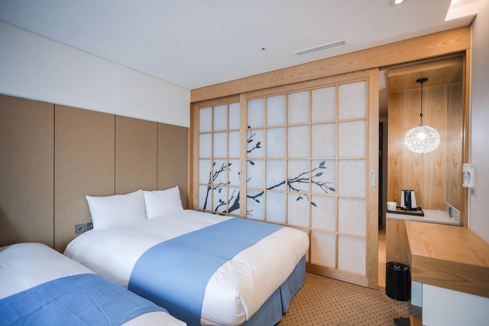 hotel whistlelark bw signature collection