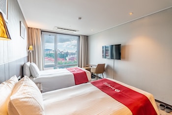 ramada jeju city hall