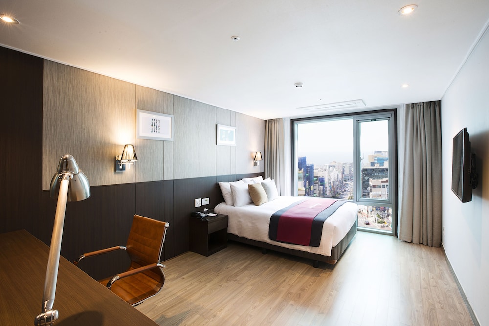 ramada jeju city hall