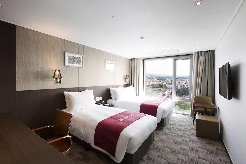 ramada jeju city hall