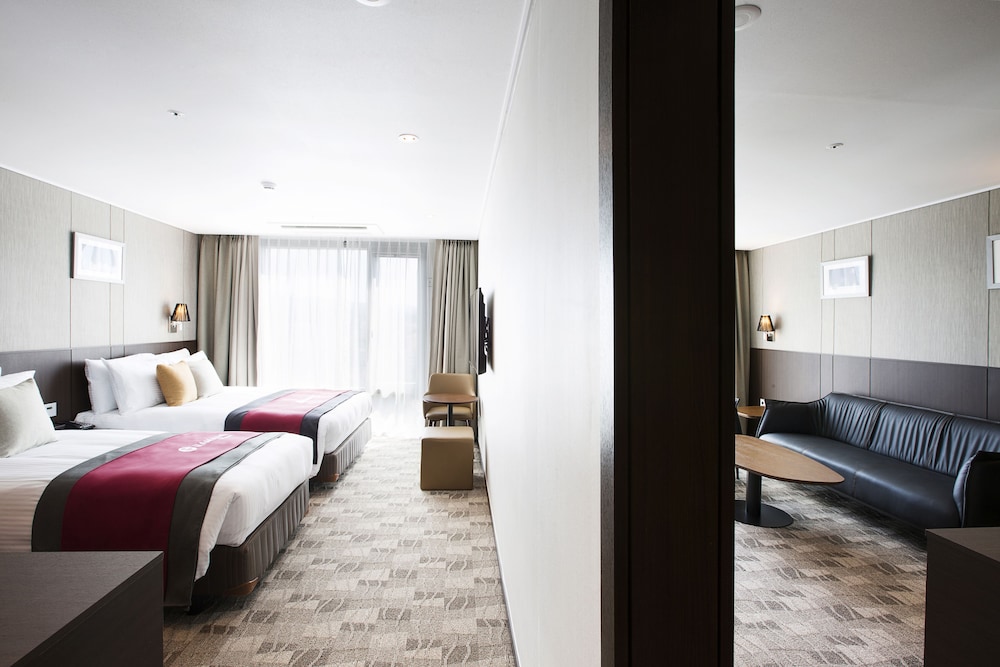 ramada jeju city hall