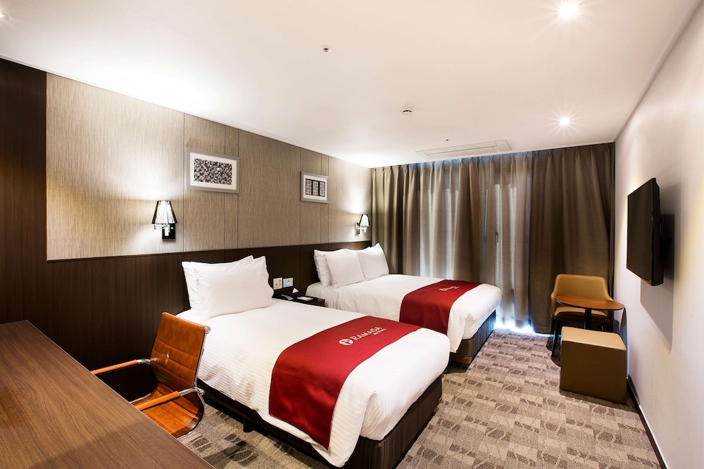 ramada jeju city hall