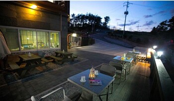 Tongyeong Tulip Pension,Near The Beach,3 star