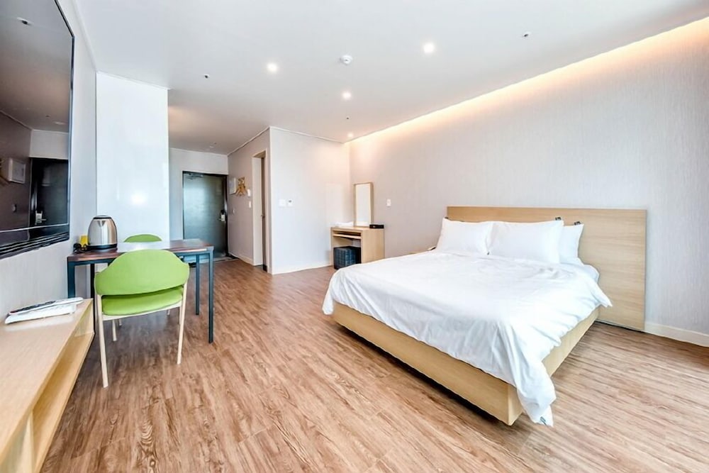 jnb family hotel