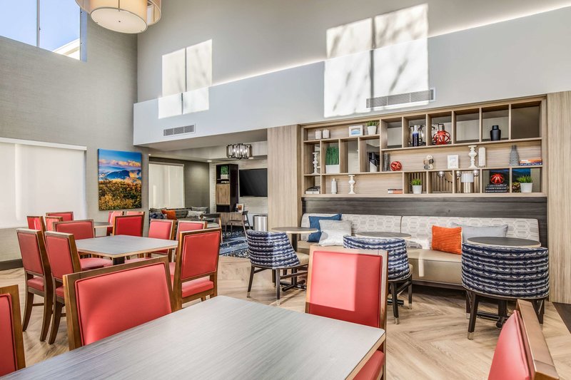 comfort inn and suites