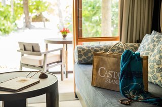 Castaway Island Fiji,Bounty Island>>Beachcomber Island,4 star