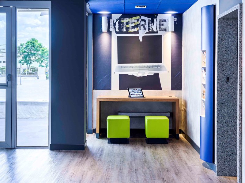 ibis budget curitiba aeroporto