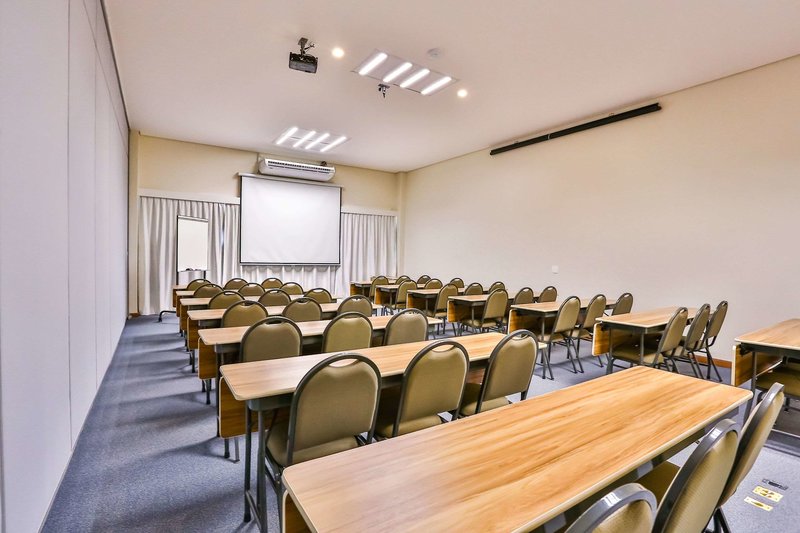 comfort hotel mogi guacu