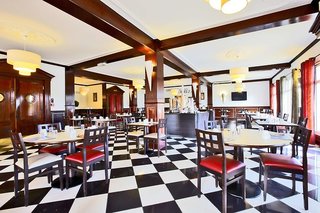 kyriad prestige compiegne