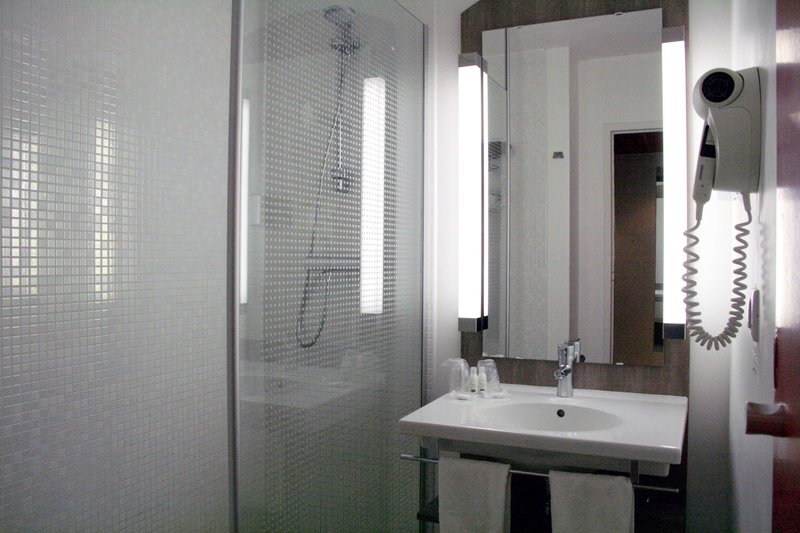 kyriad prestige compiegne