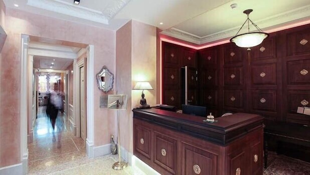 hotel moresco