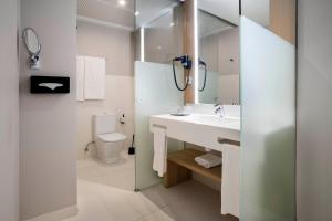 zt the golden hotel barcelona