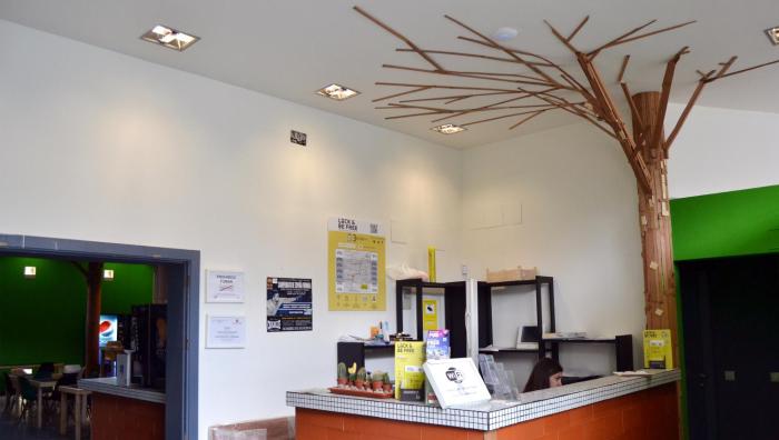 motion chueca hostel