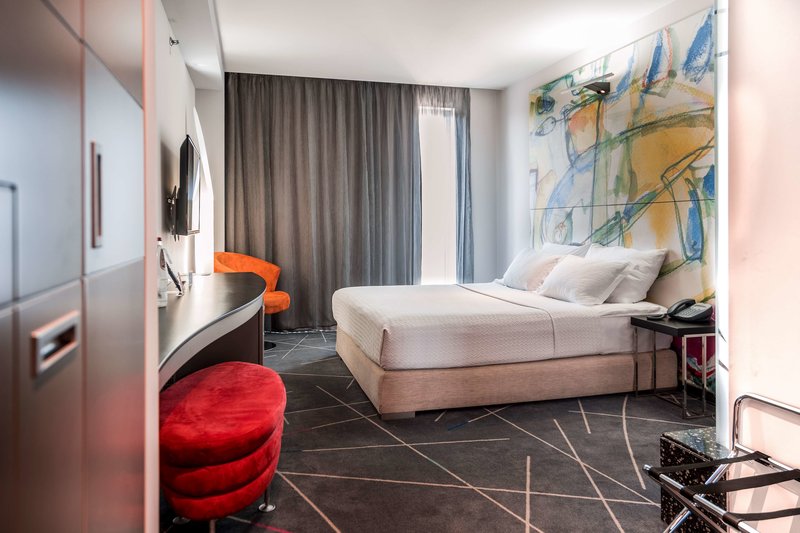 golden tulip zira belgrade