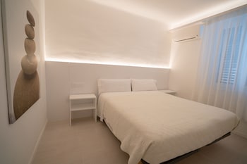 hostal marina cadaques