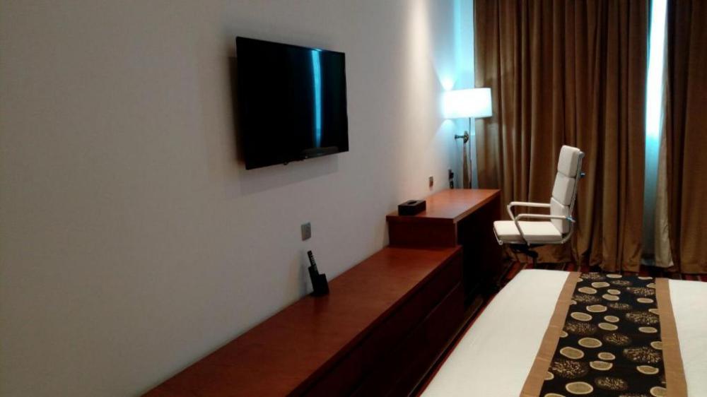 al mansour plaza hotel