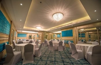 green leaf hotel