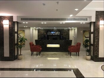 remaz hotel and suite