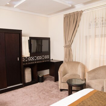city center plaza aparthotel