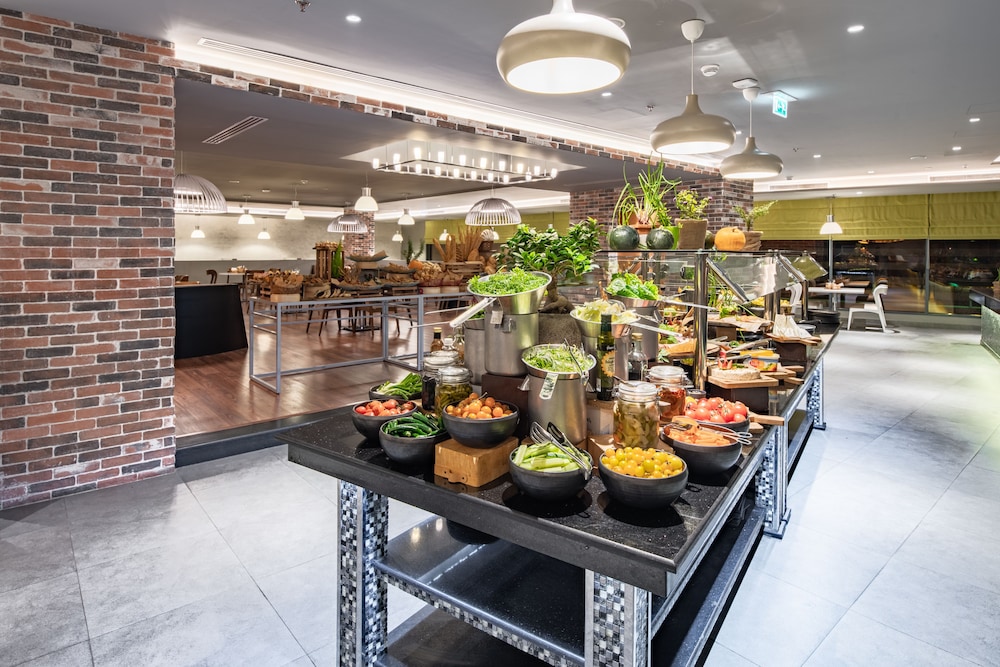 radisson hotel and apartments dammam industrial city