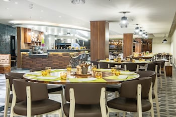 radisson hotel and apartments dammam industrial city