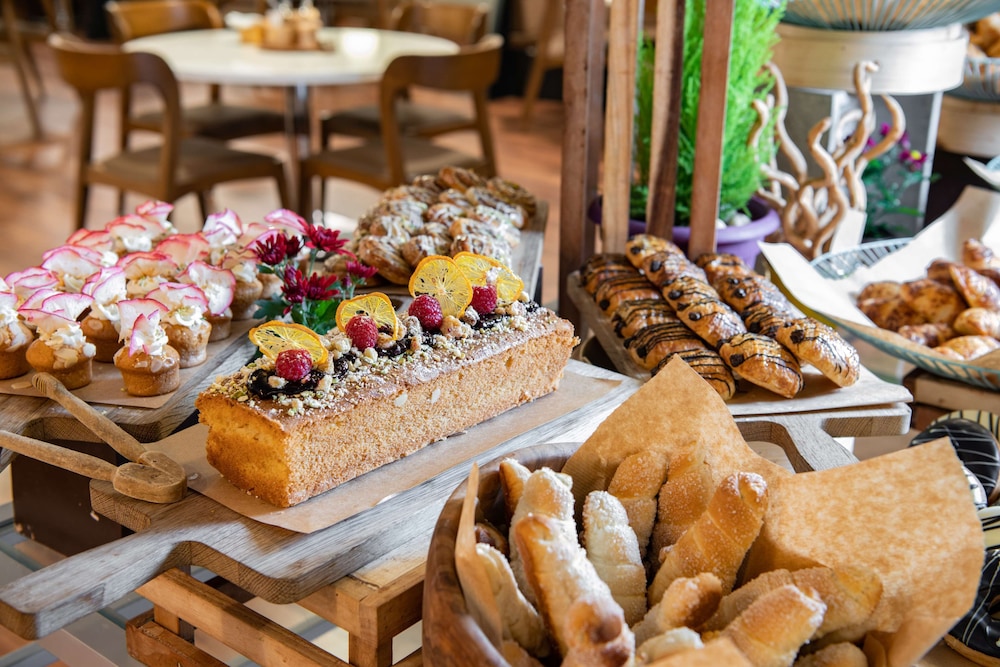 radisson hotel and apartments dammam industrial city