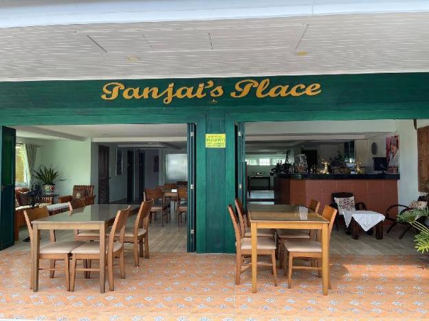 panjais place