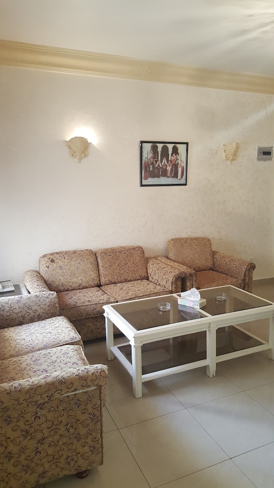 alkhaleej hotel apartments