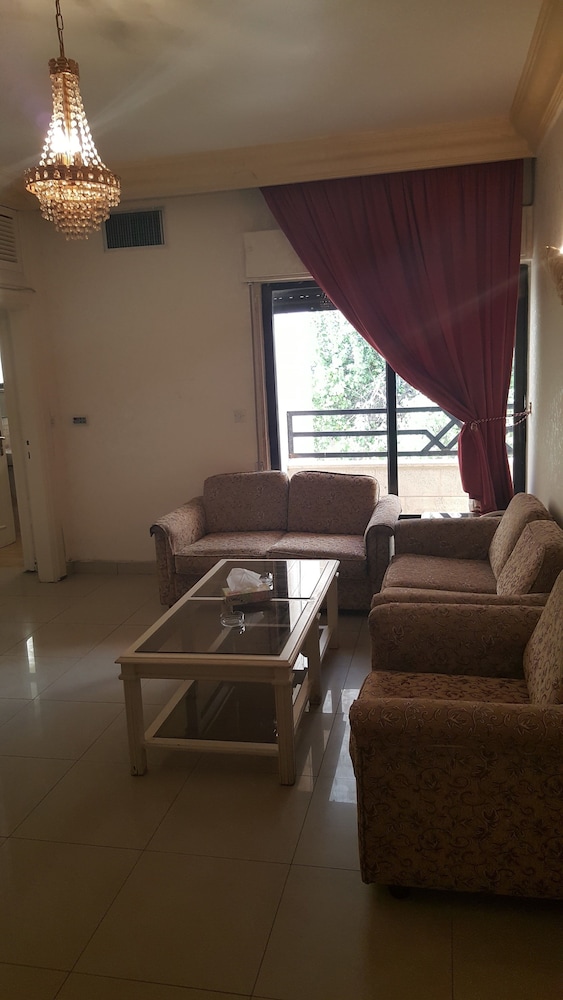 alkhaleej hotel apartments