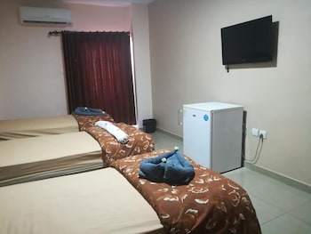 baraka al aqaba hotel suites