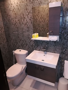 shams al weibdeh hotel apartment