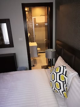 shams al weibdeh hotel apartment