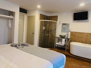 container inn hotel aeropuerto