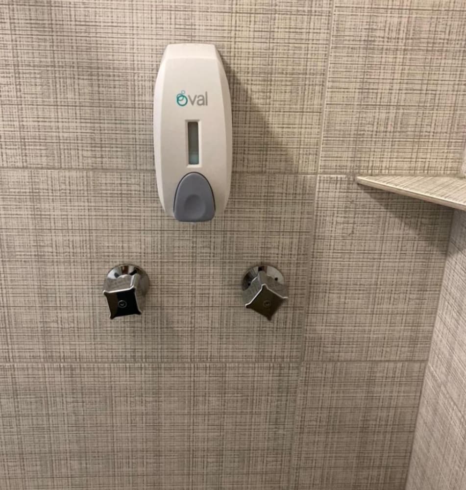 container inn hotel aeropuerto