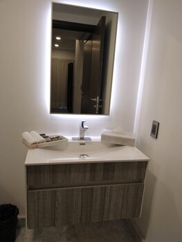 elite 47 hotel and suites