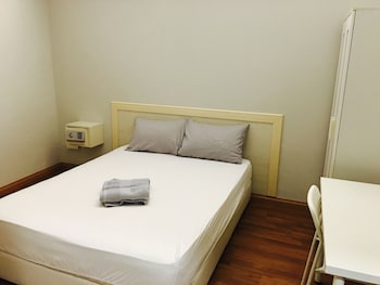 travelogue kl hostel