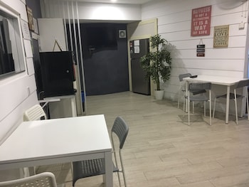 travelogue kl hostel