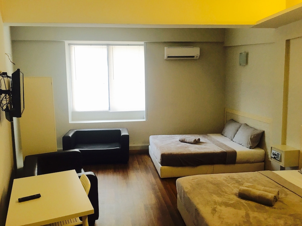 travelogue kl hostel