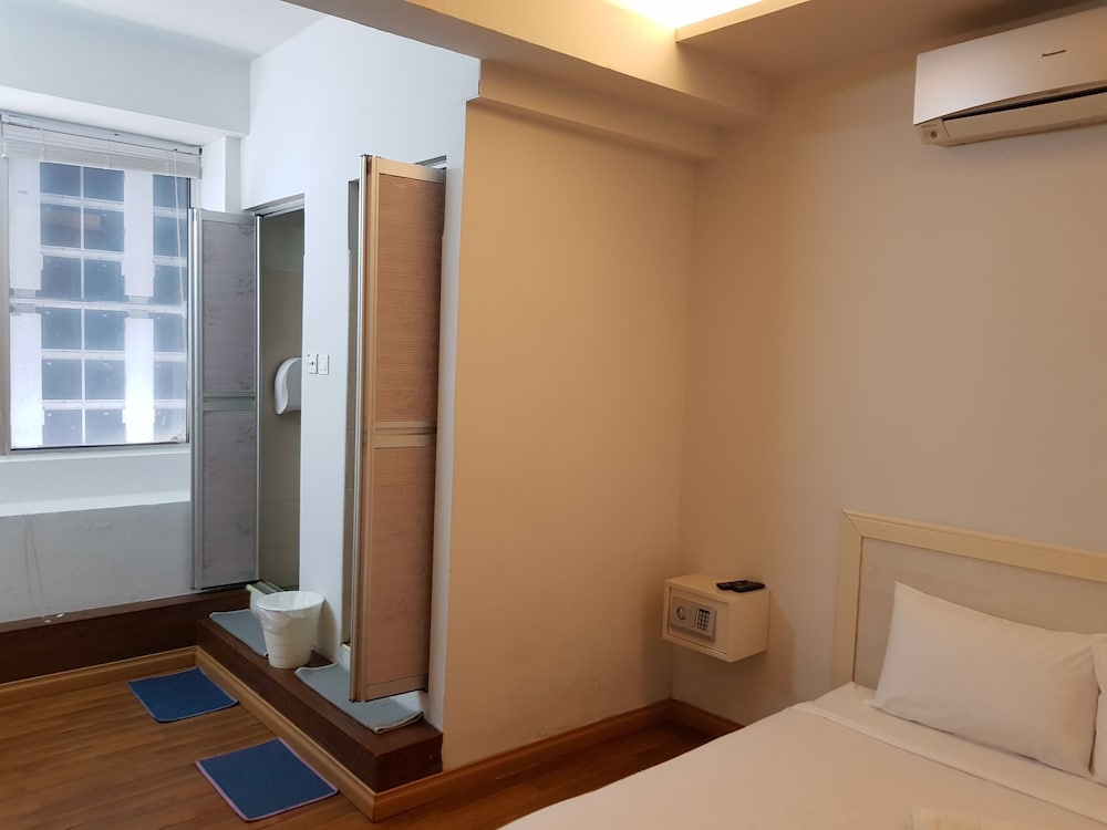 travelogue kl hostel