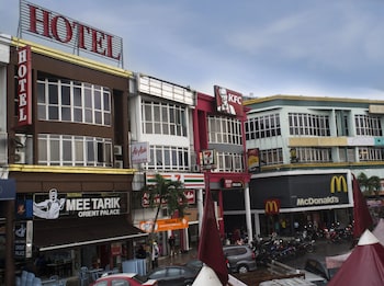 fast hotel idaman near to iium kl