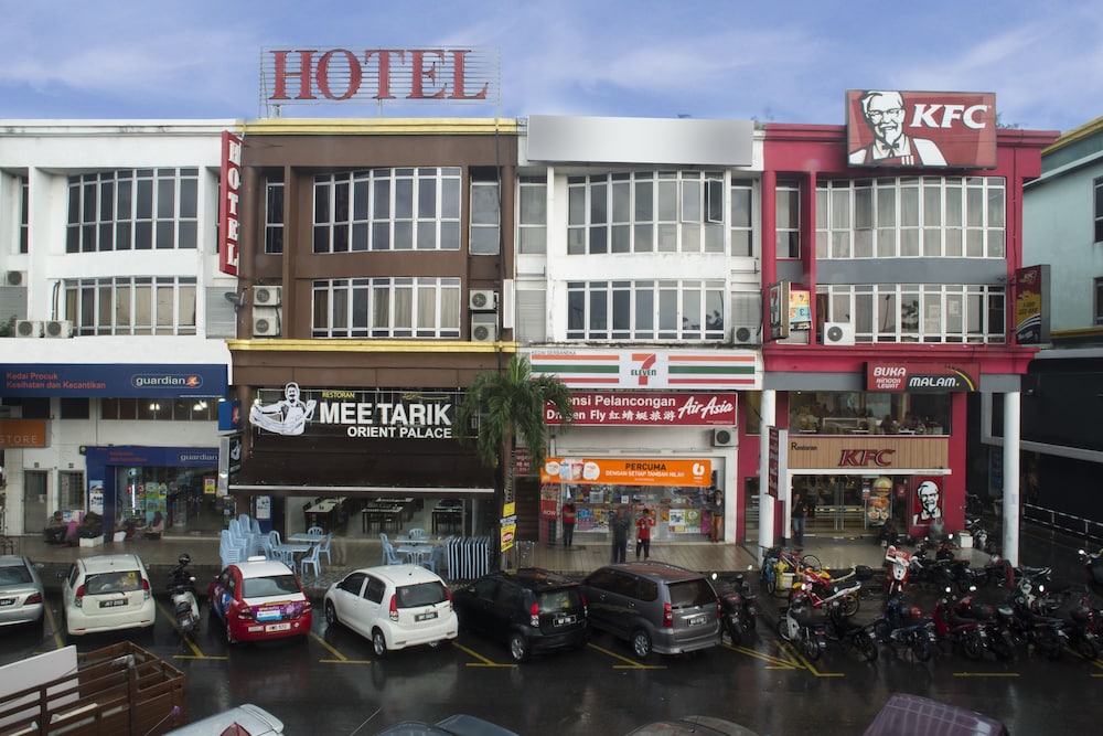 fast hotel idaman near to iium kl