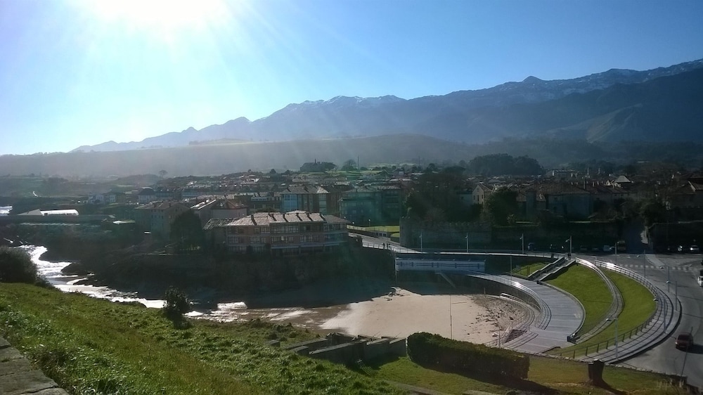 hotel indiana llanes