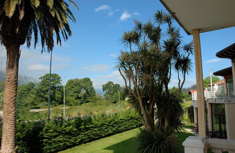 hotel indiana llanes