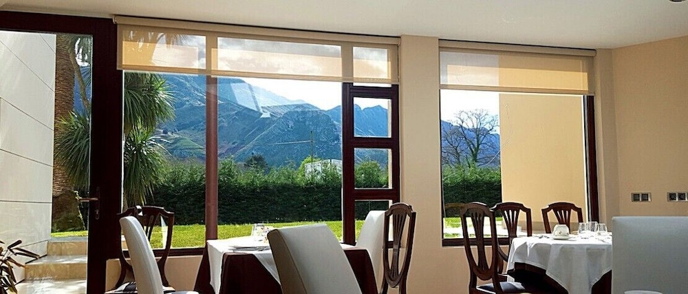 hotel indiana llanes