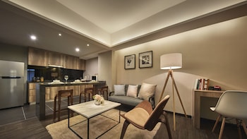 tropics eight suites