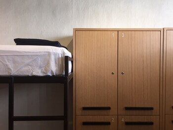 the frame guesthouse hostel