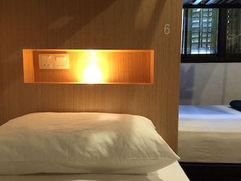 the frame guesthouse hostel