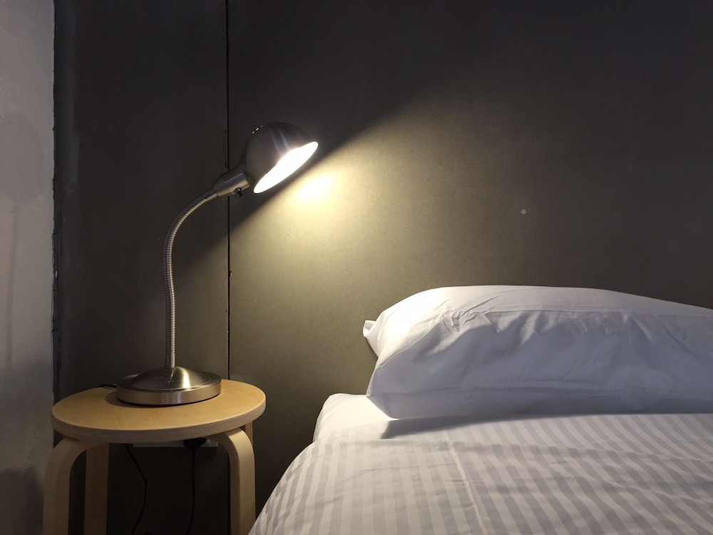 the frame guesthouse hostel