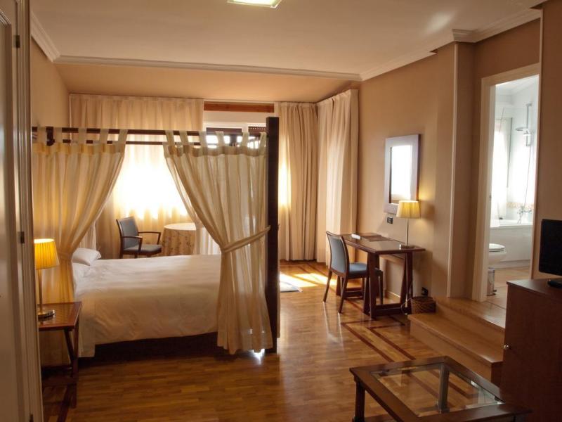 Hotel Casa Camila,Colloto>>Asturias,3 star